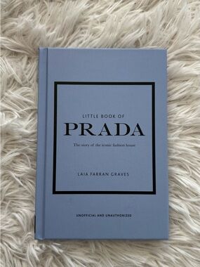 Little Guides to Style - Fashion Book